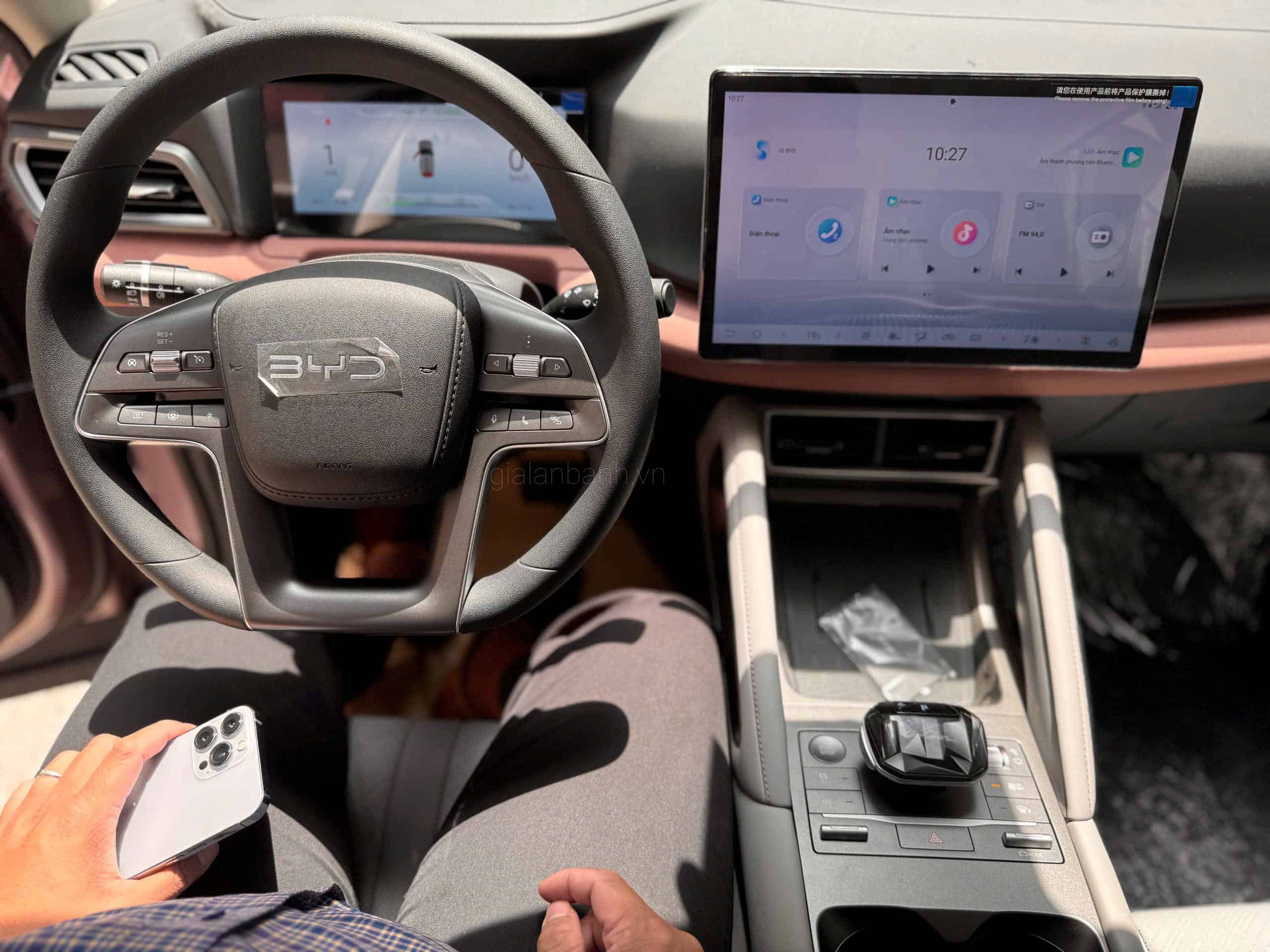 Vô lăng BYD Atto 2